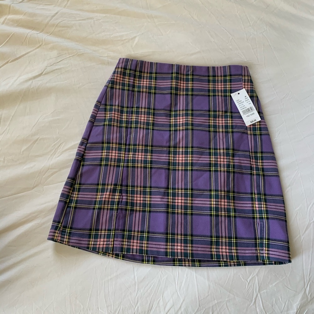 Purple plaid miniskirt (tight w/ side slits)